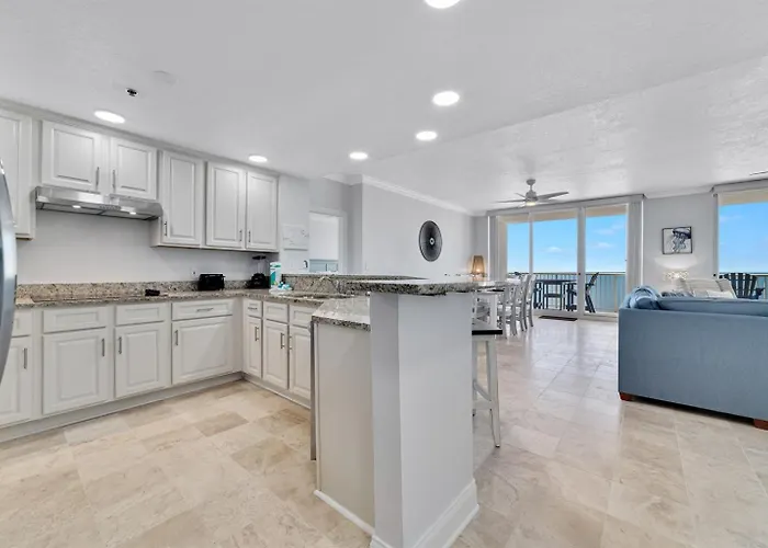Apartment Bristol 2003-gorgeous Beachfront In Resort- 4bd45 Bath - Sleeps 13
